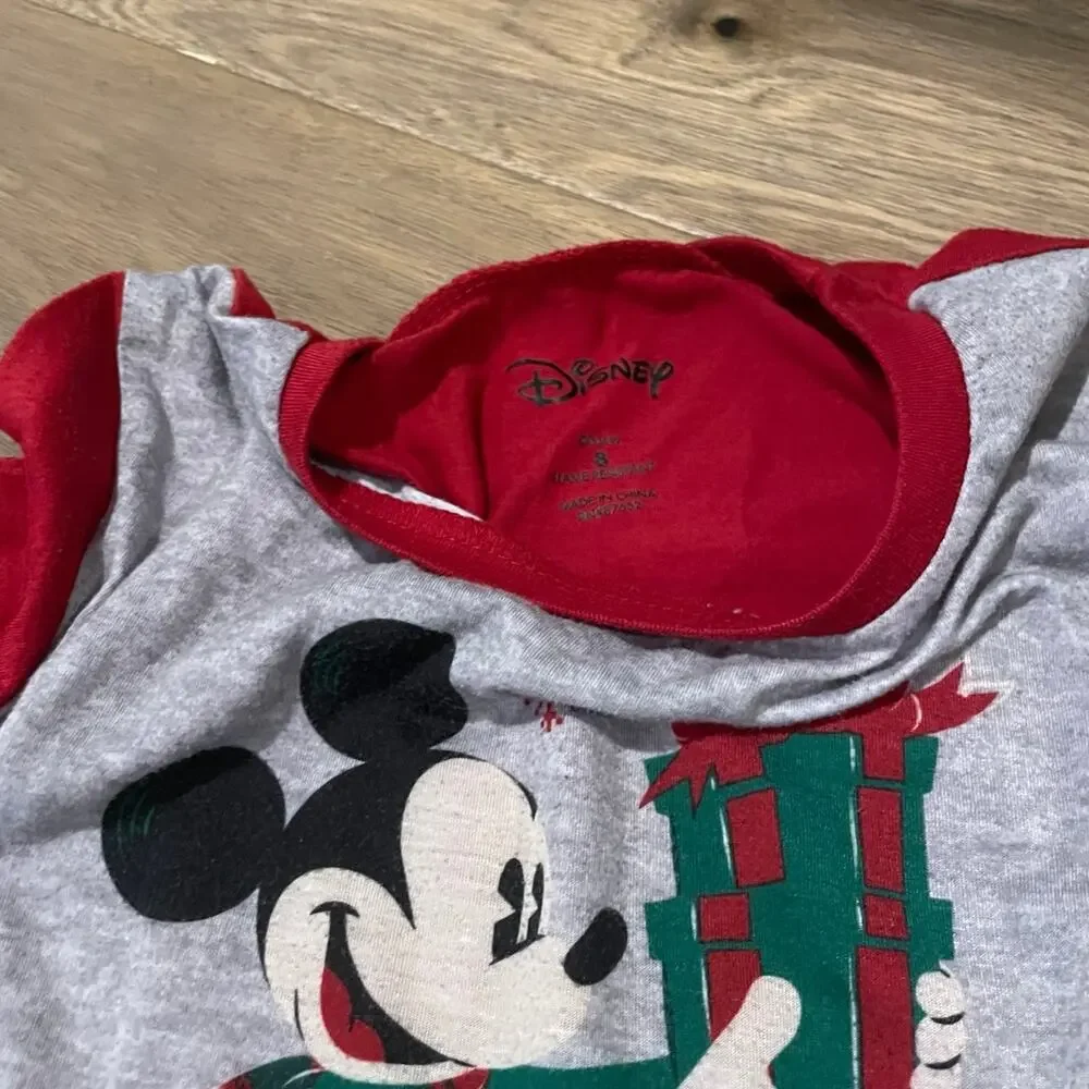 Disney Mickey Mouse Christmas Pajama Set Size 8 Black and Gray